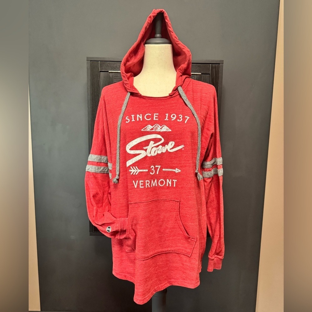 Holloway- Vintage-Inspired Stowe Vermont Hoodie Cozy & Classic